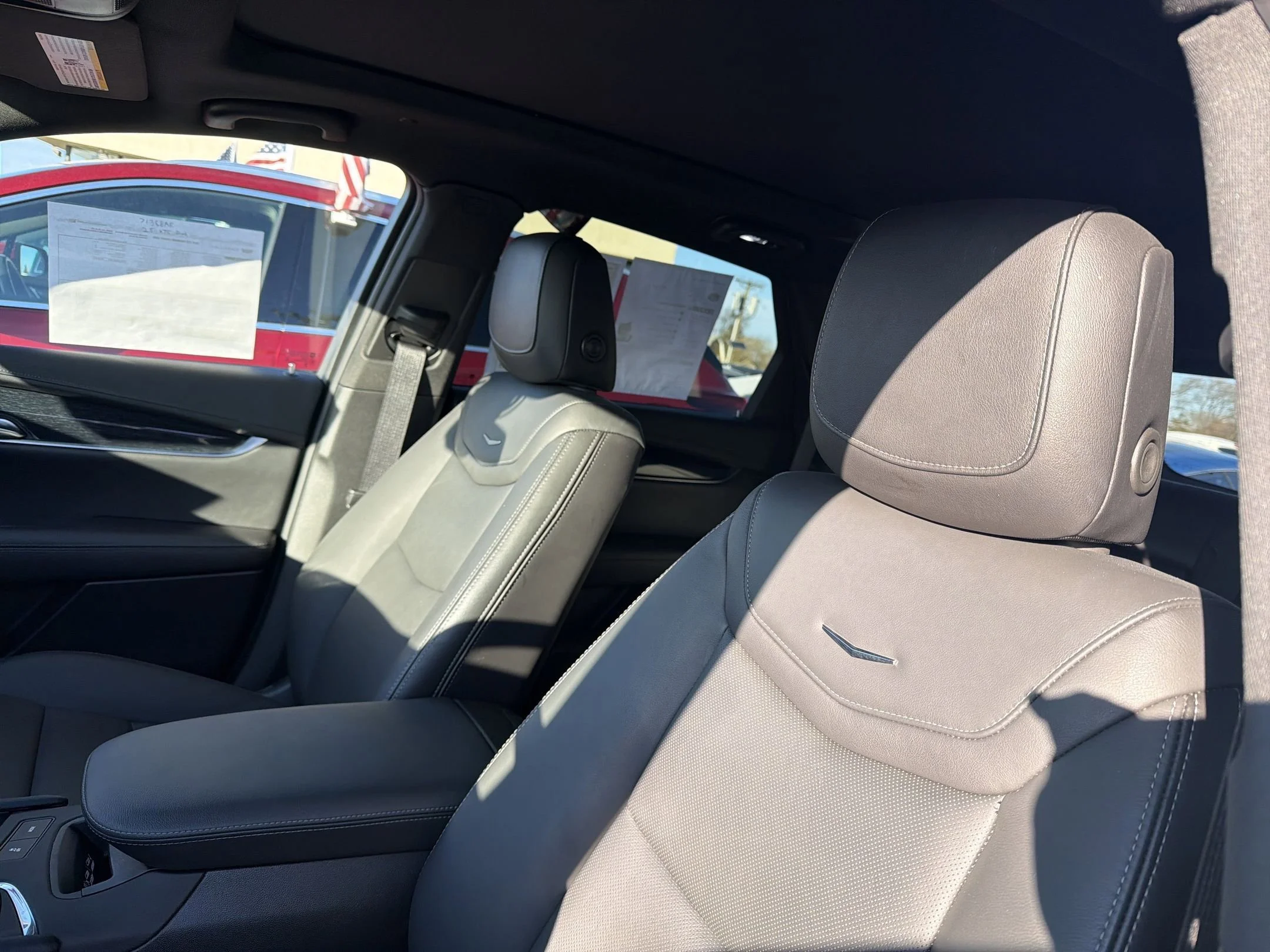 2025 Cadillac XT5 Premium Luxury - Photo 11