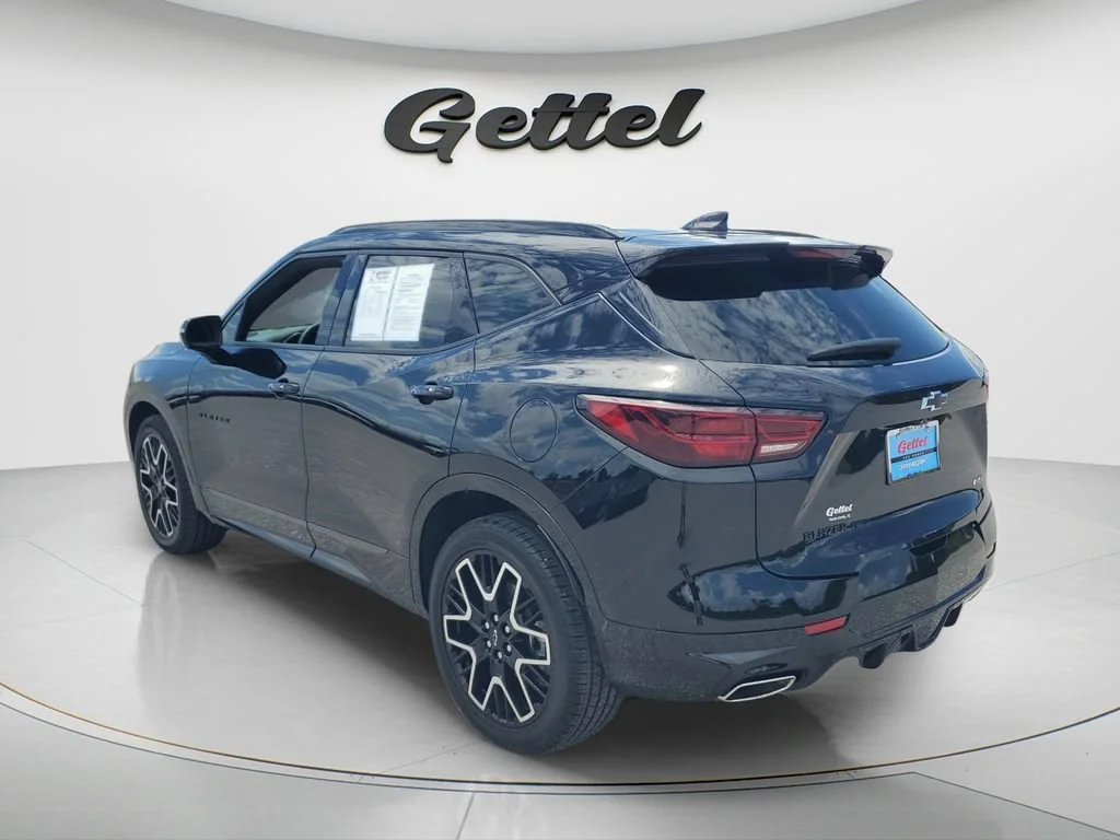 Used 2025 Black Chevrolet RS image 6