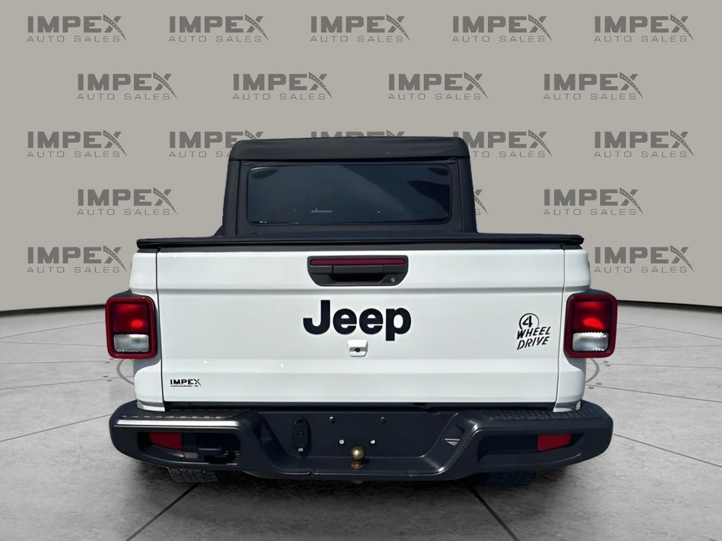 Used 2021 White Jeep Willys image 4
