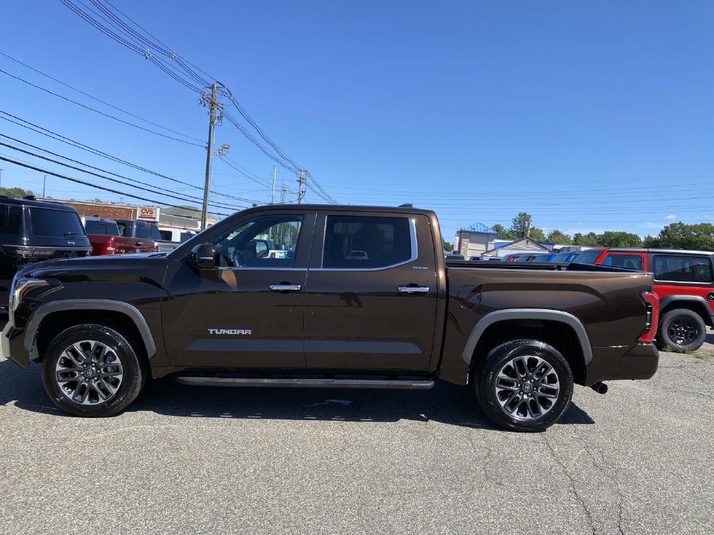 Certified Used 2025  Toyota Limited image 7