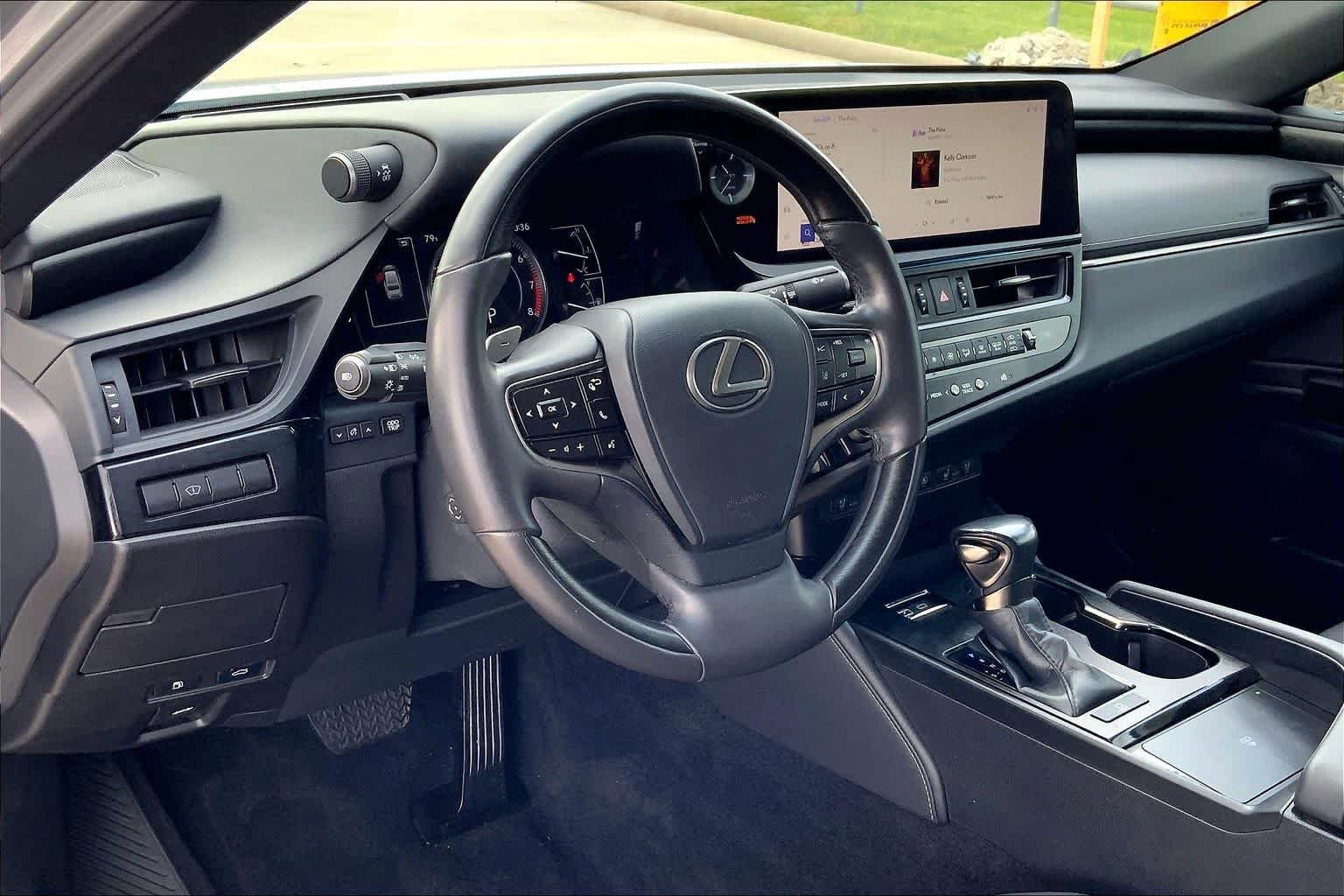 2023 Lexus ES 350 Luxury - Photo 18