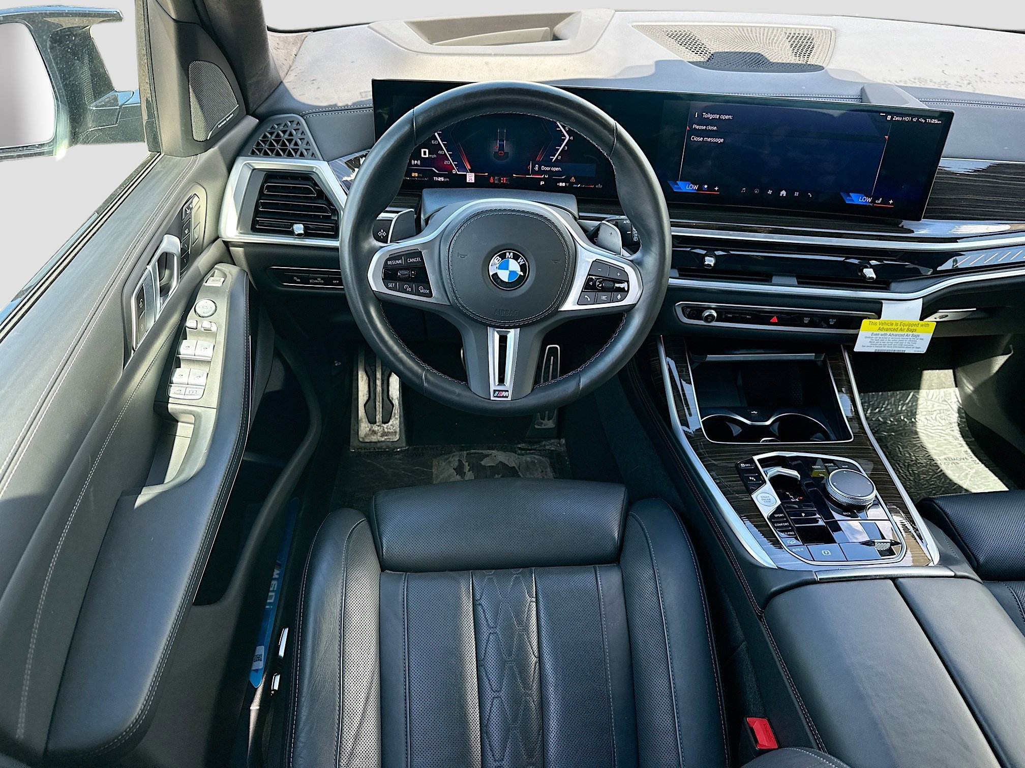 New 2025 Carbon Black Metallic BMW M60i image 17