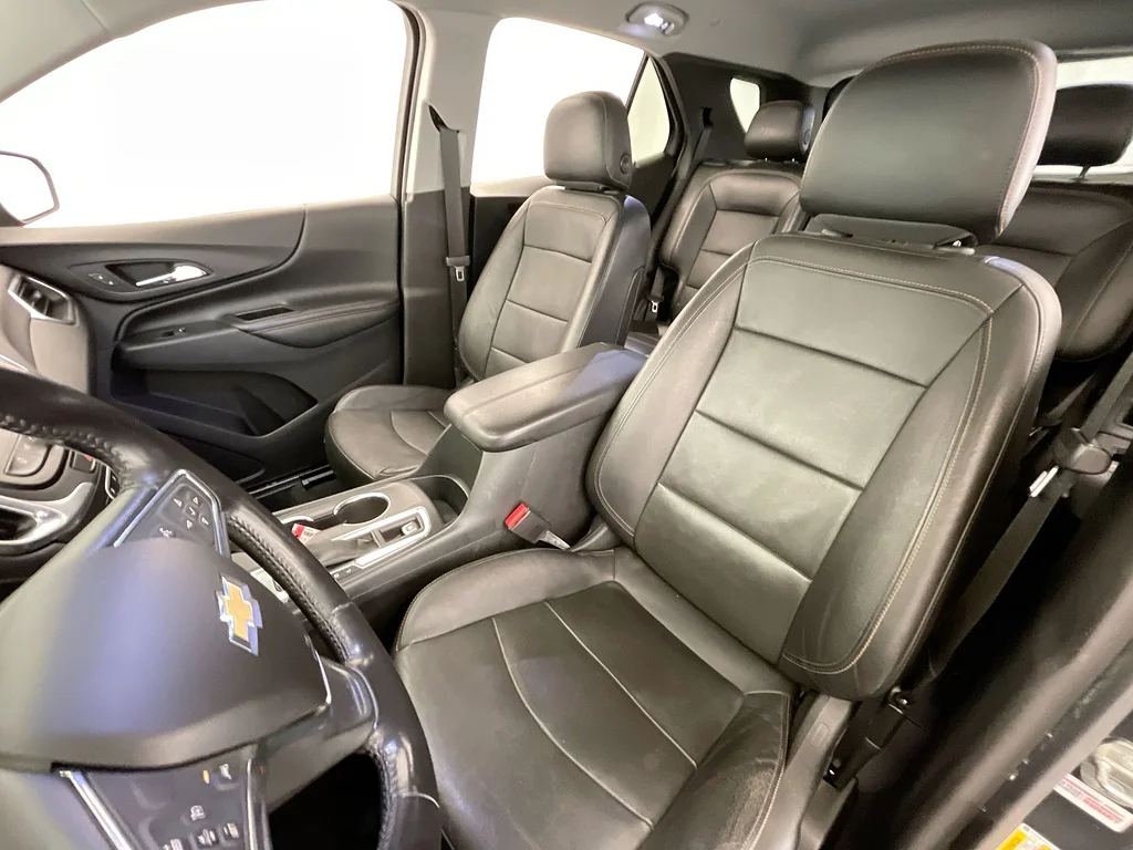 Used 2020 Nightfall Gray Metallic Chevrolet Premier image 19