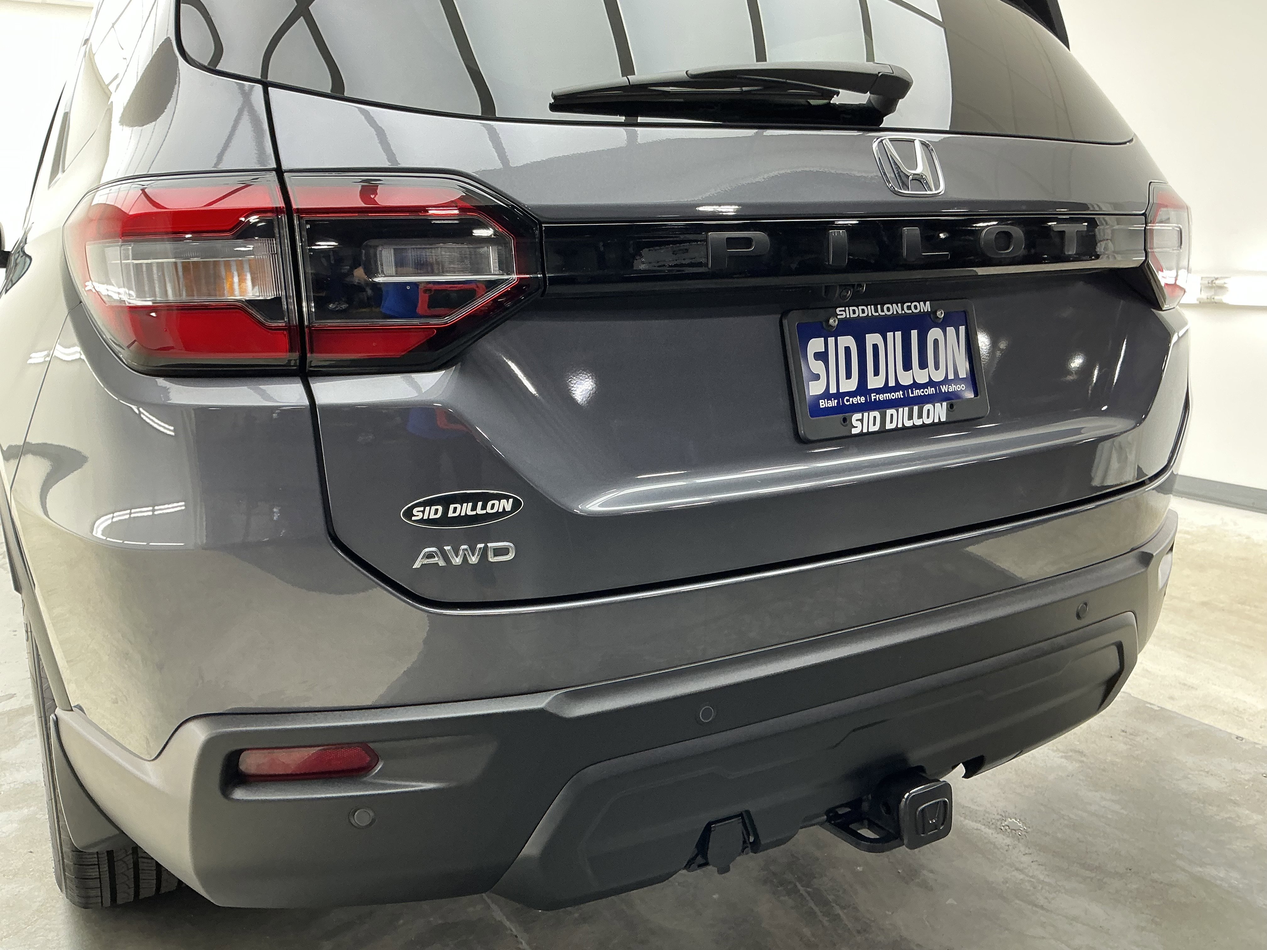 Used 2025 Black Honda EX-L image 22
