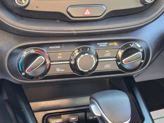 Used 2020 White Kia LX image 26