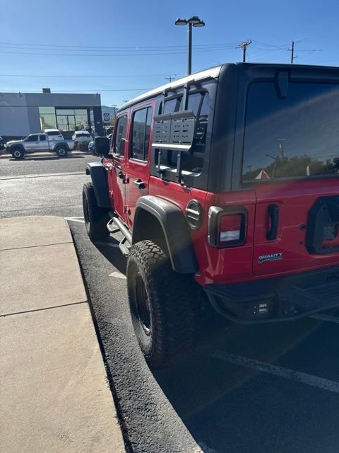 Used 2021 Red Jeep Unlimited Rubicon image 6