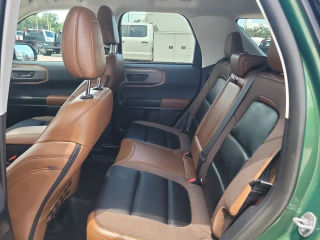 Used 2025 Green Ford Outer Banks image 13