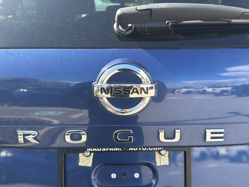 Used 2021 Blue Nissan SV image 49