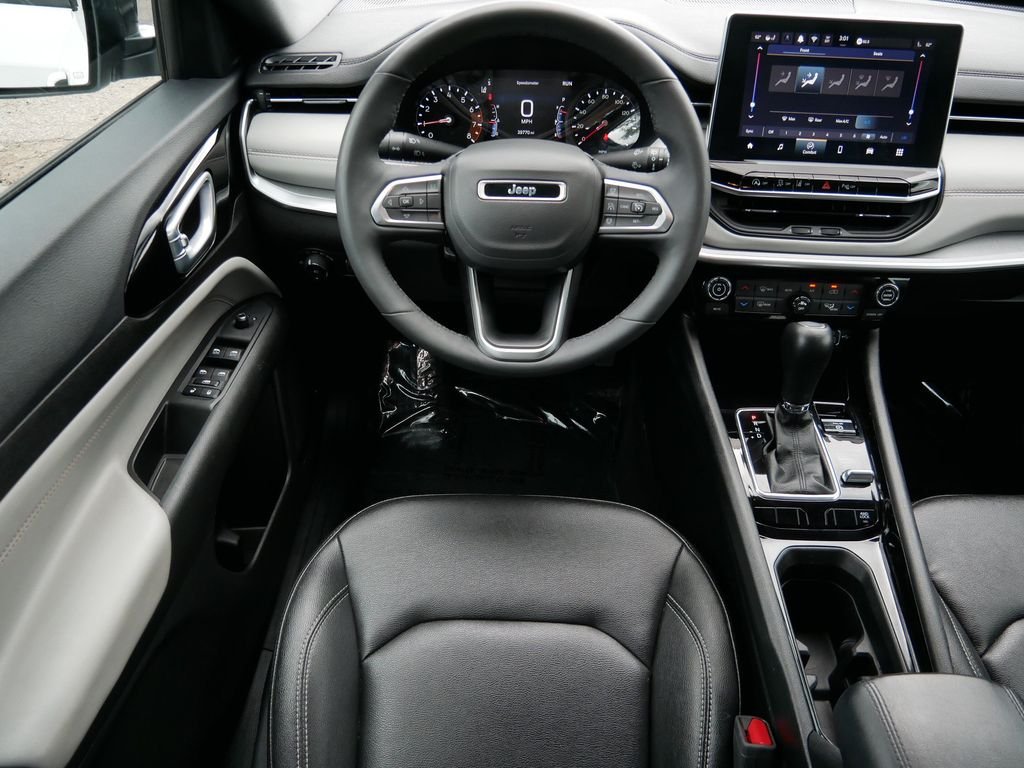 Certified Used 2025 White Jeep Limited image 12