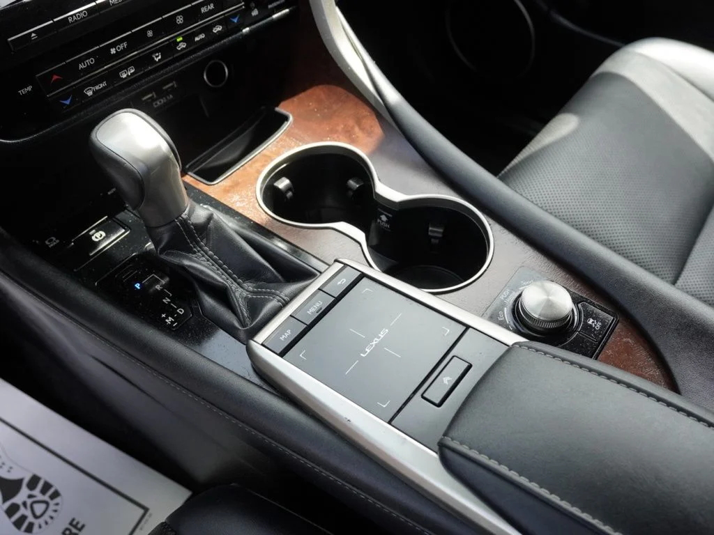 Certified Used 2020 White Lexus 350L image 18