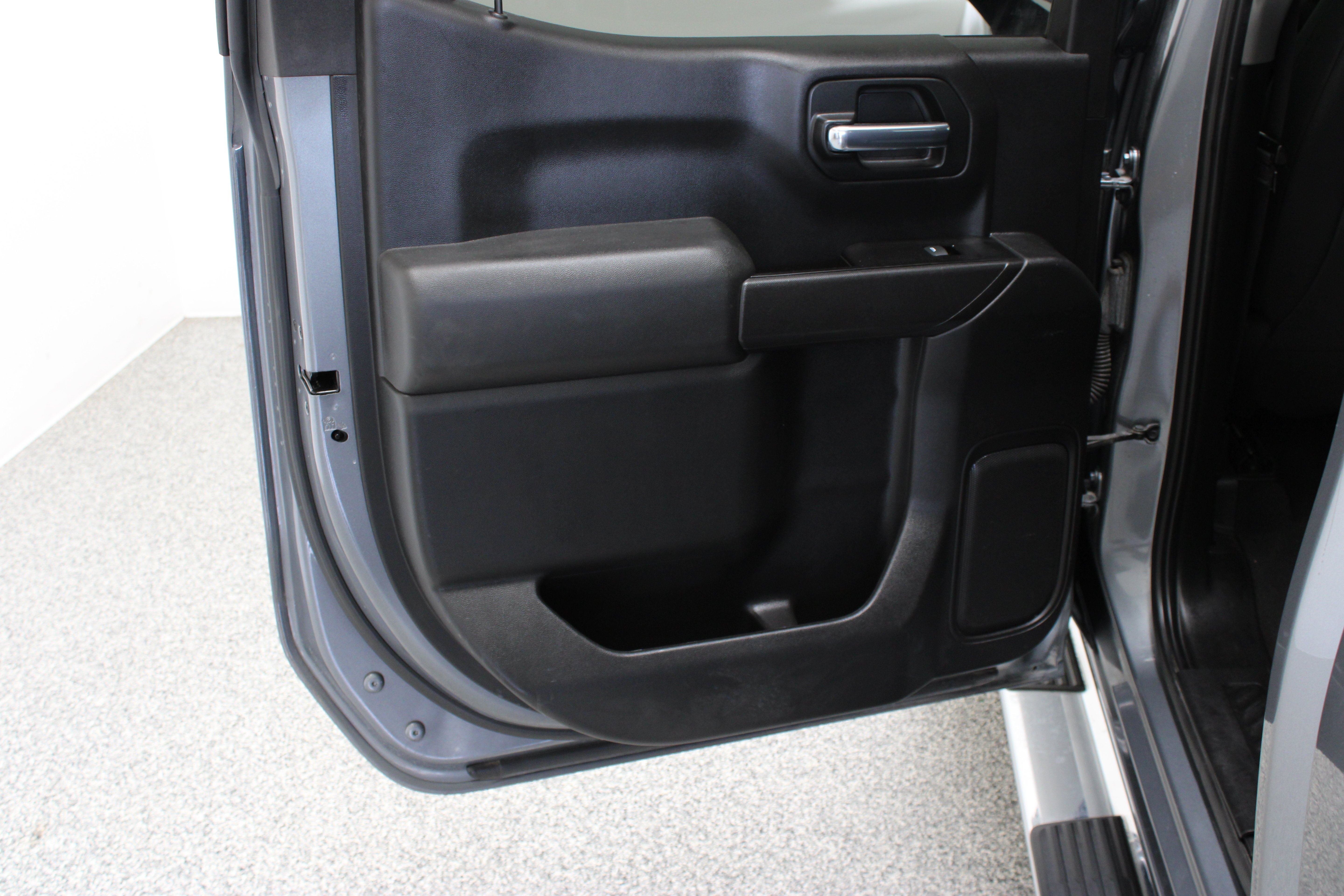 Used 2019 Satin Steel Metallic Chevrolet LT 5.3L image 26