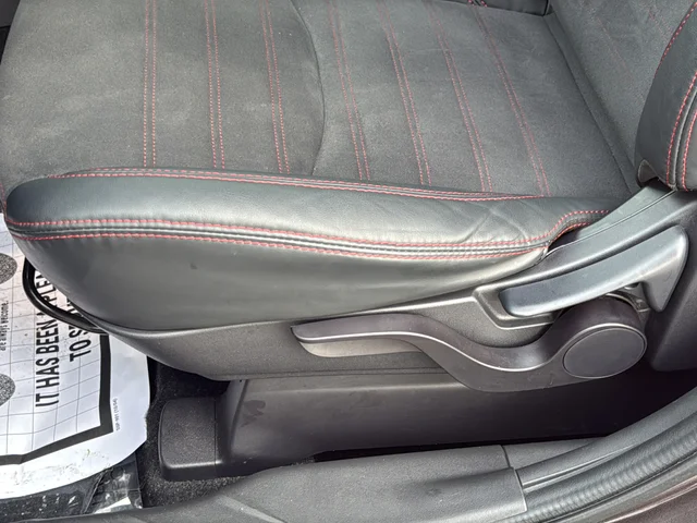 Used 2022 Gray Mitsubishi 2.0 SE image 18