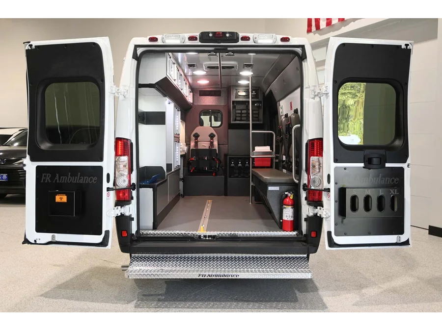 New 2025 WHITE Ram Tradesman image 28