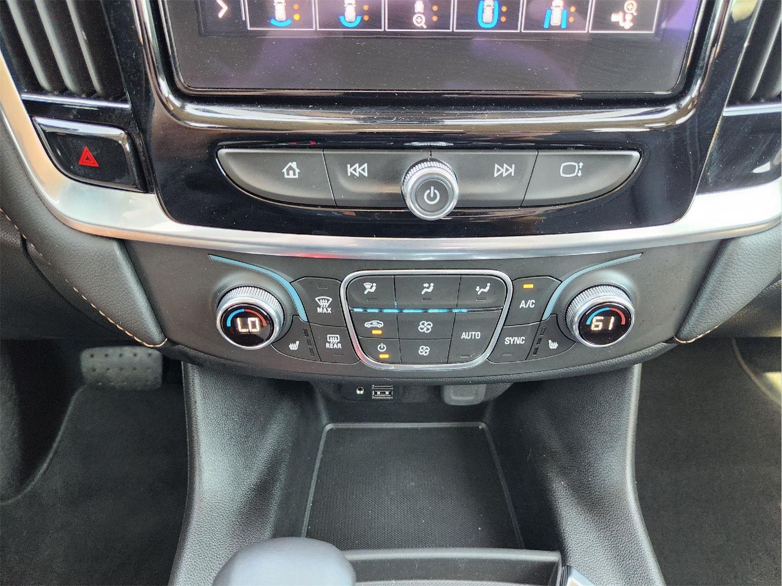 Used 2021 SUMMIT WHITE Chevrolet RS image 18