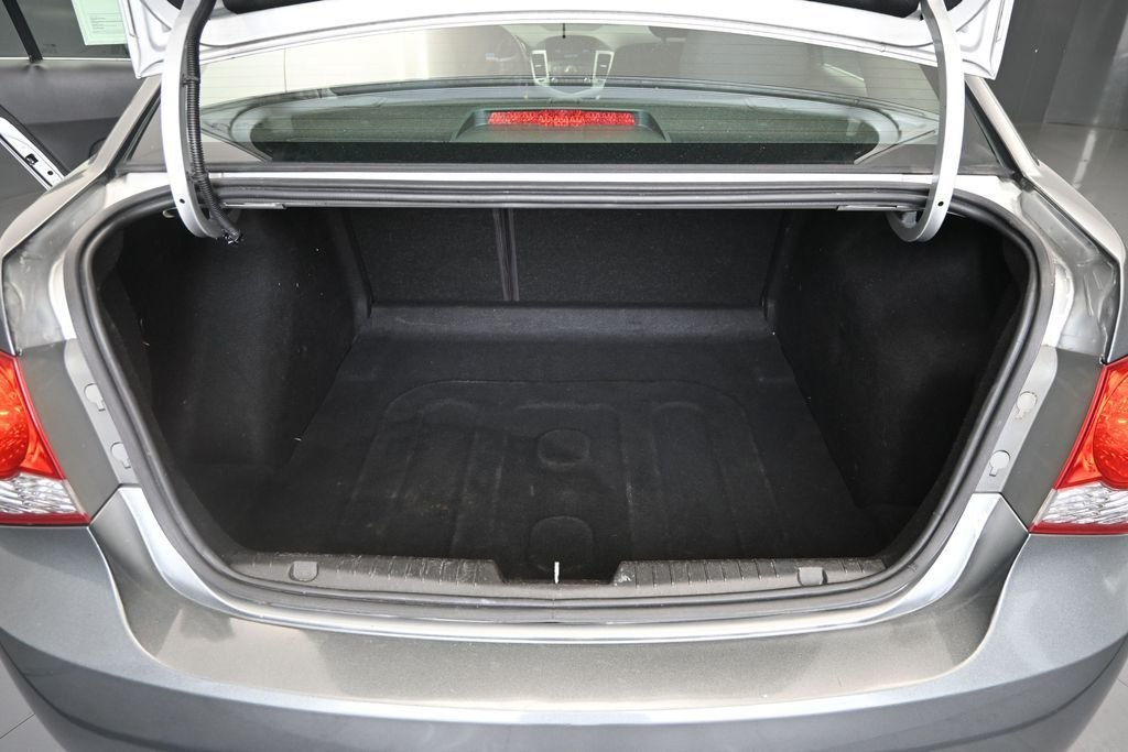 Used 2016 Silver Chevrolet 1LT image 14
