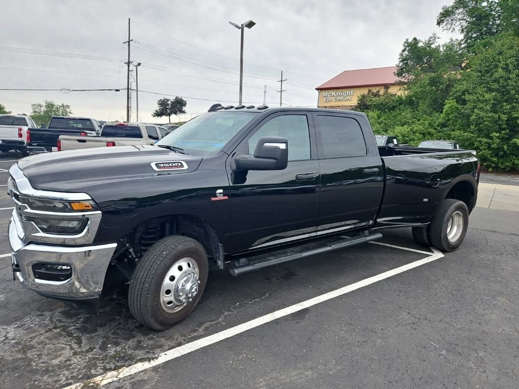 2025 RAM 3500 Tradesman 4X4 Crew Cab LWB's photo