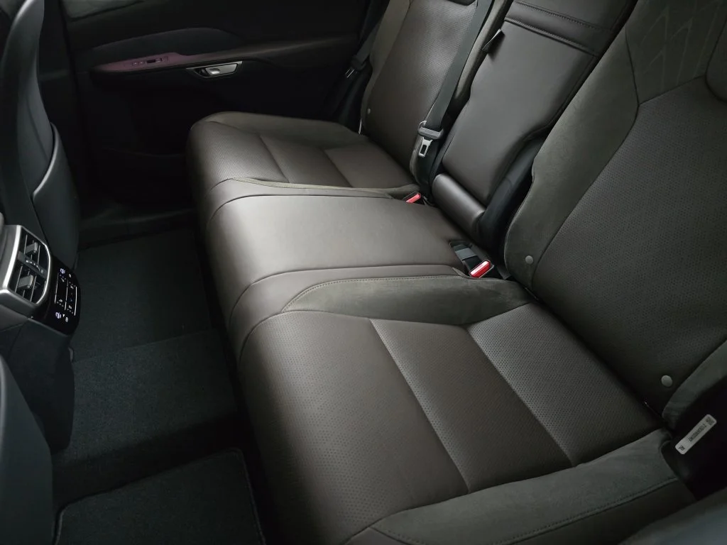 Used 2026 Black Lexus 350h Luxury image 13