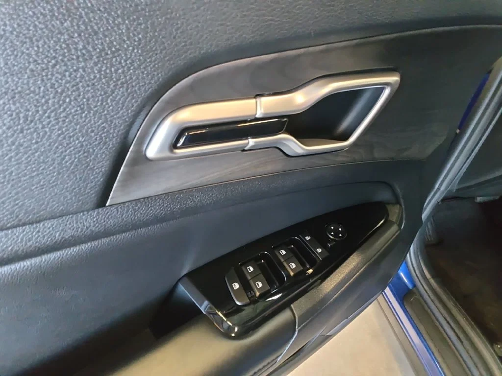 Used 2024 Blue Kia X-Line image 14