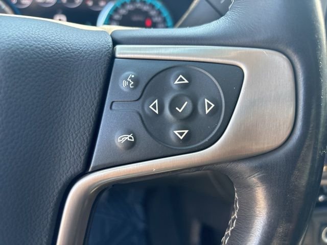 Used 2017 White GMC Denali image 29