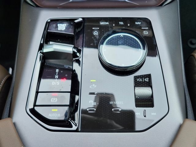 2026 BMW X3 30 - Photo 25