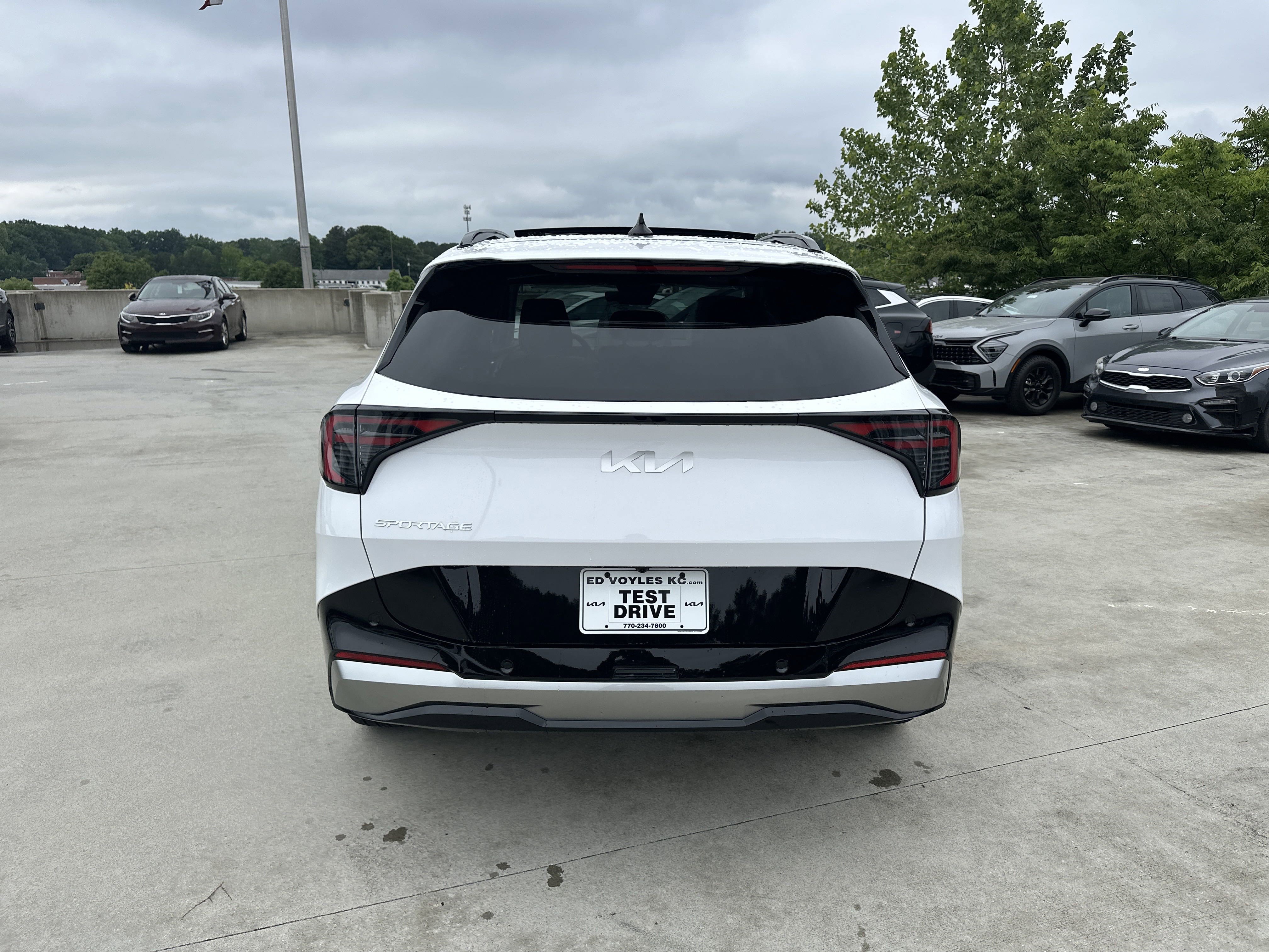 2026 Kia Sportage SX - Photo 7