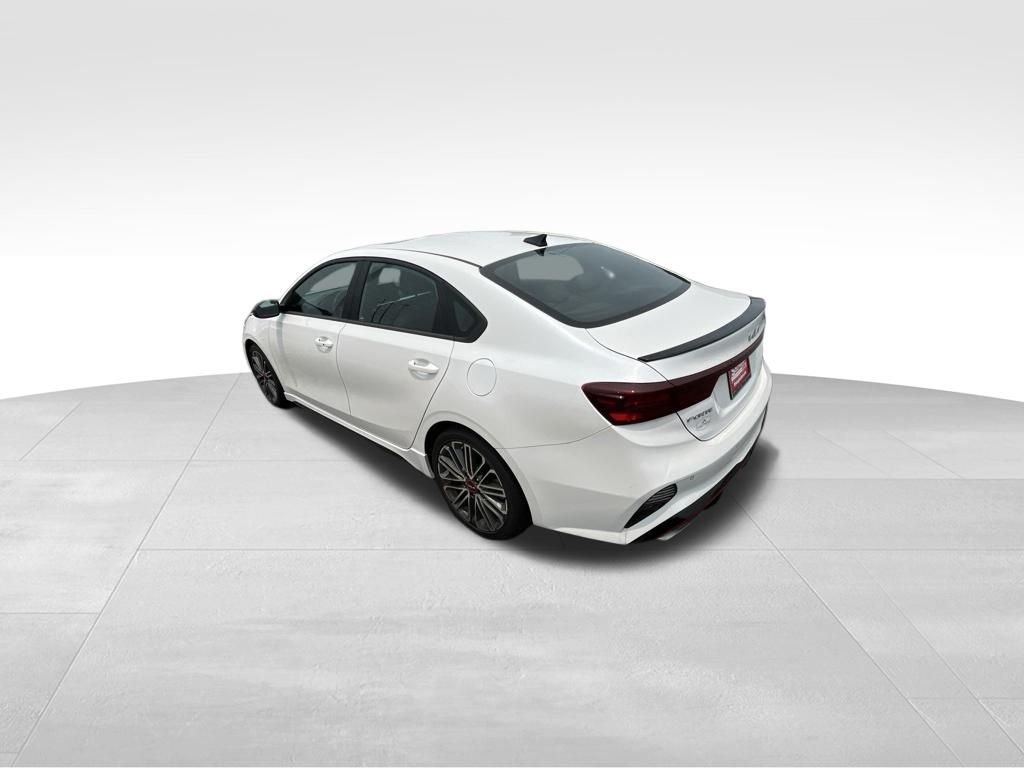 Used 2023 White Kia GT image 11