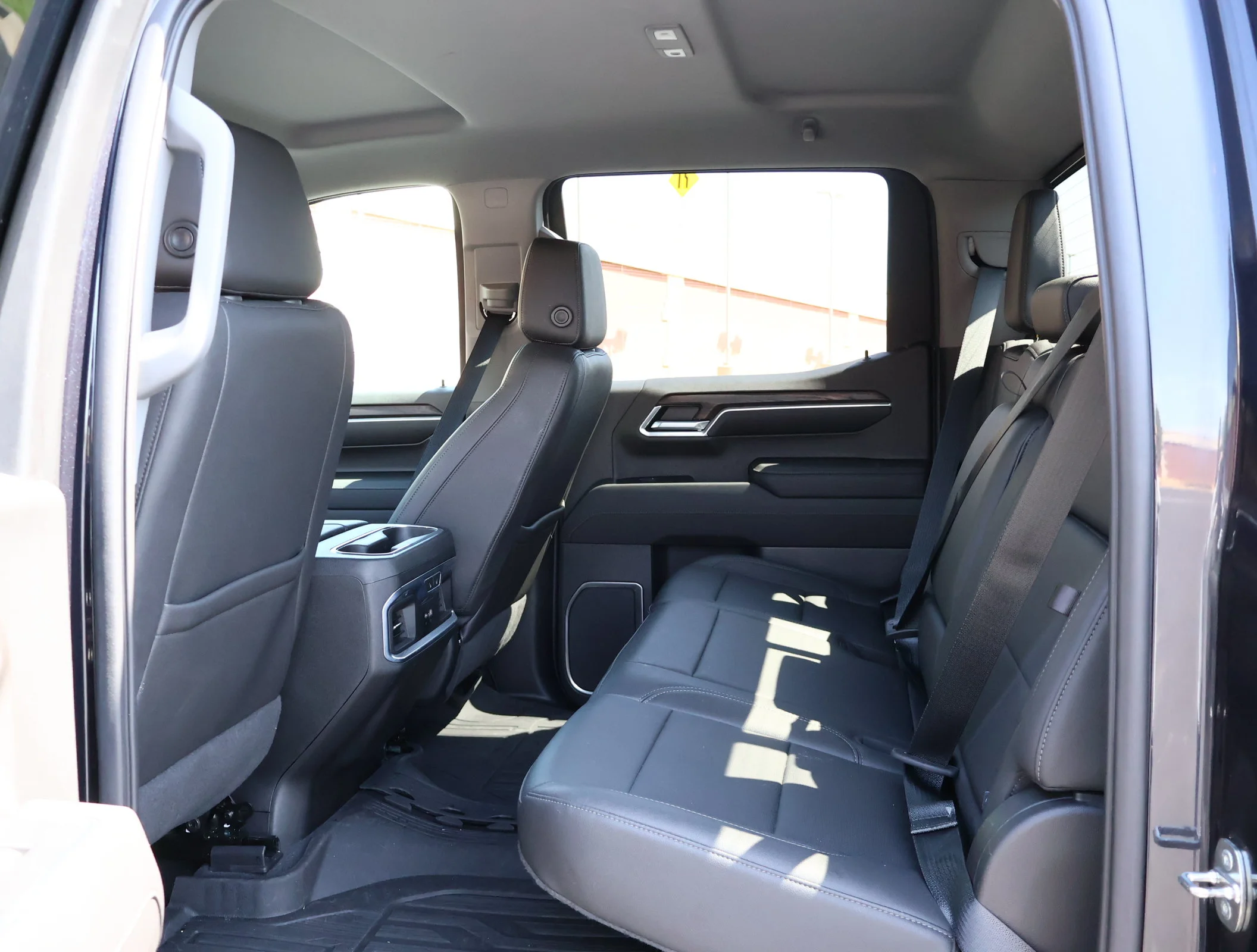 Used 2022 Titanium Rush Metallic GMC SLT image 24