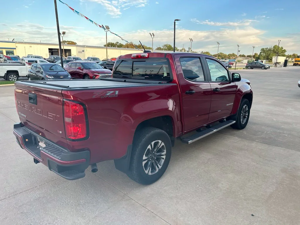 Used 2021 CHERRY RED TINTCOAT Chevrolet 4WD Z71 image 34