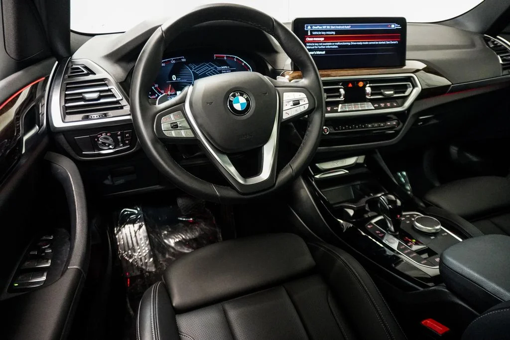 Used 2022 Black BMW sDrive30i image 14