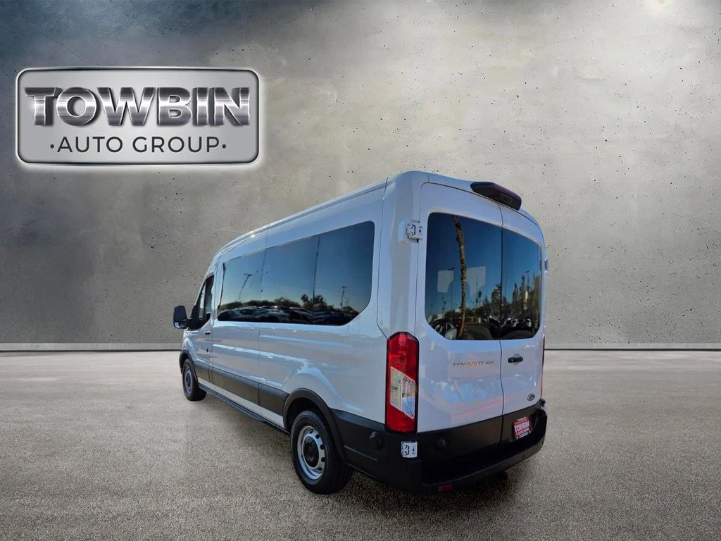 Used 2024 White Ford XL image 6