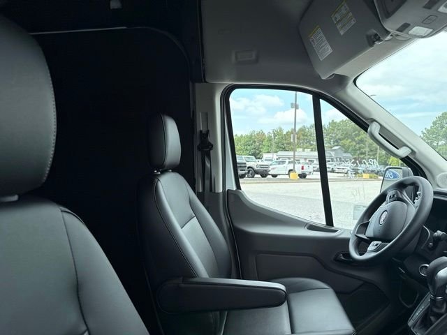 New 2026 Oxford White Ford Cargo Van image 15
