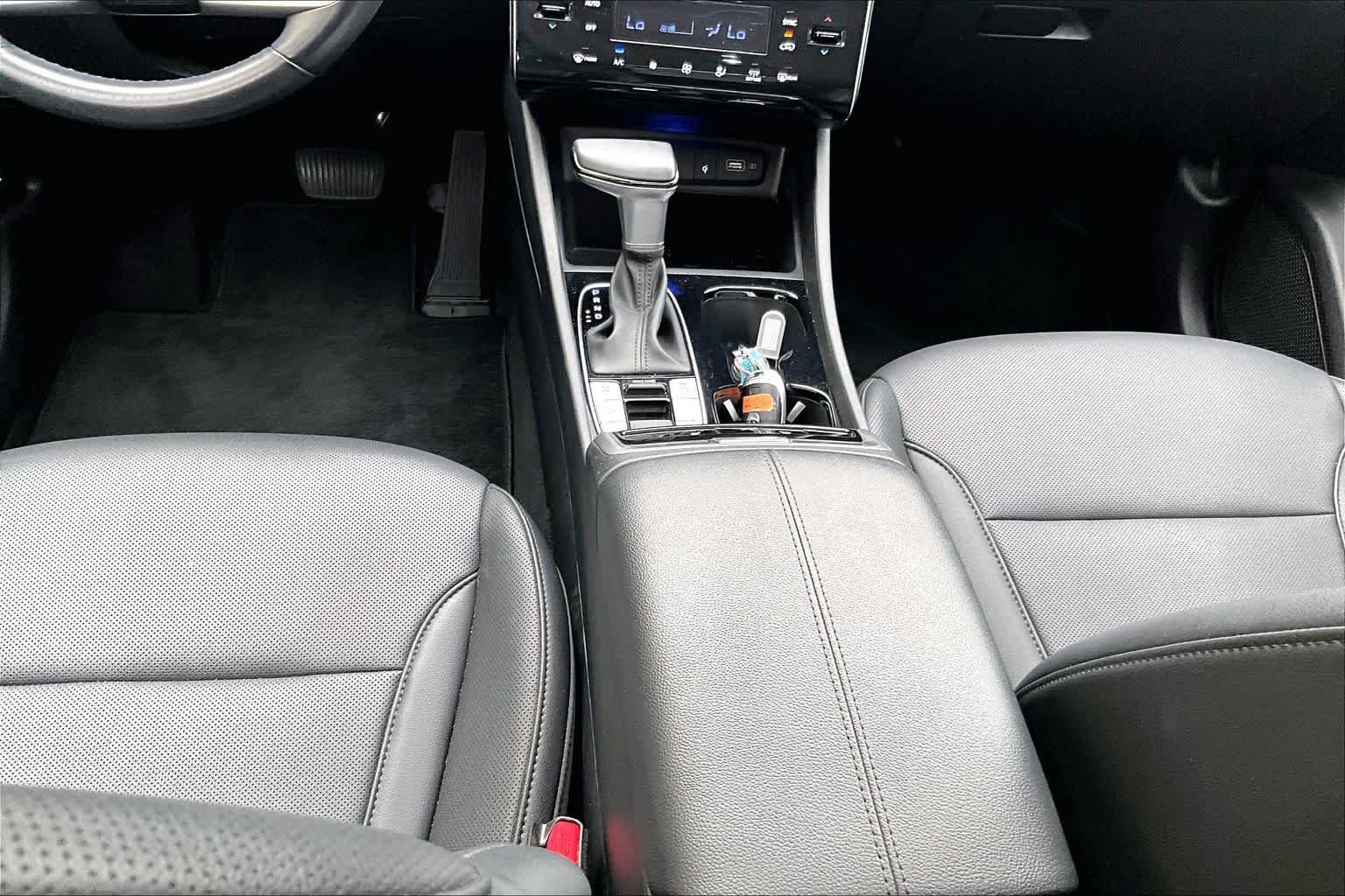 Used 2023 Serenity White Pearl Hyundai SEL image 32