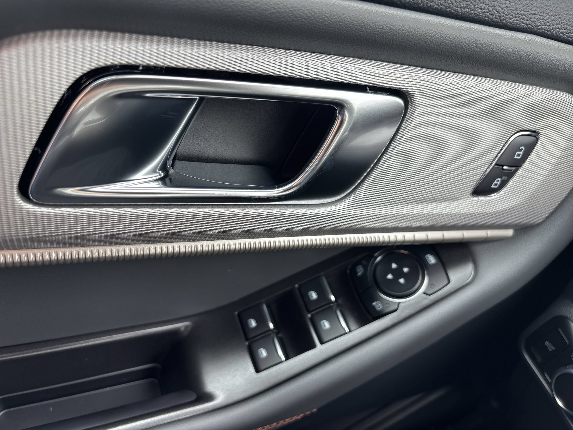 New 2026 Agate Black Metallic Ford Active image 15