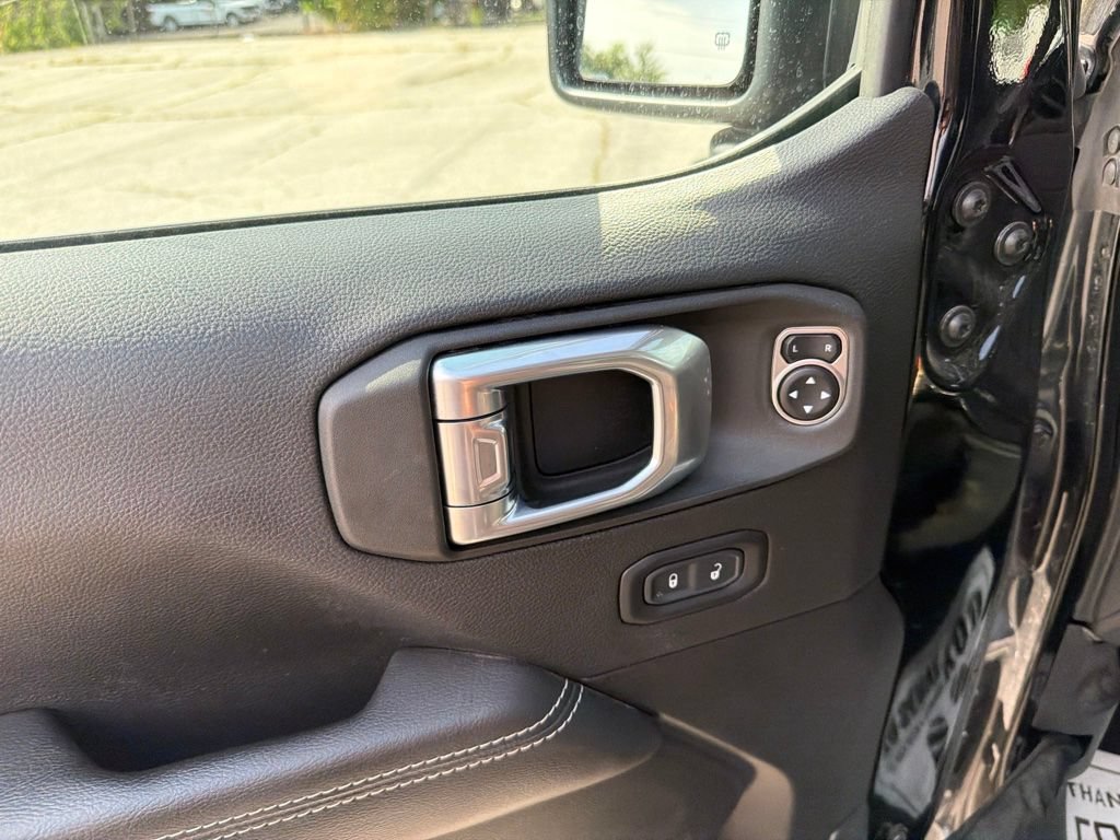 Used 2023 Black Clearcoat Jeep Sahara image 9