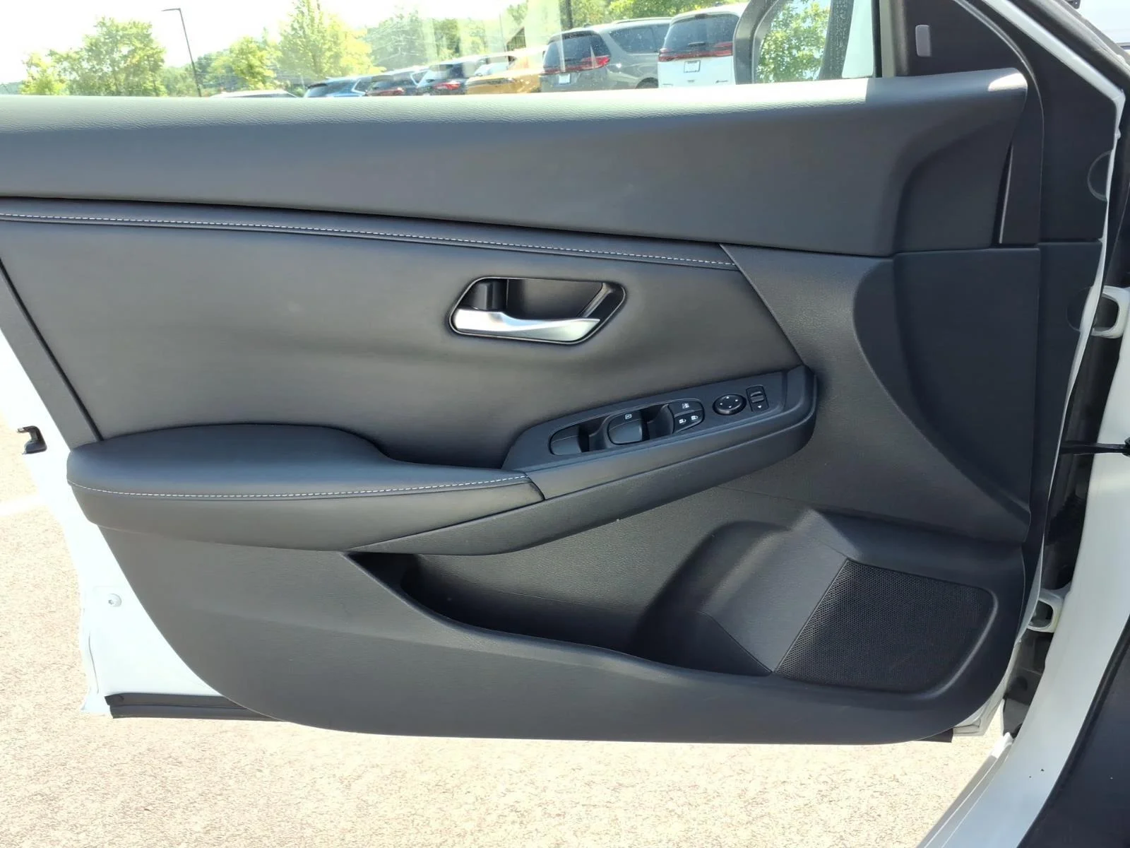 Used 2022 Fresh Powder Nissan SV image 26