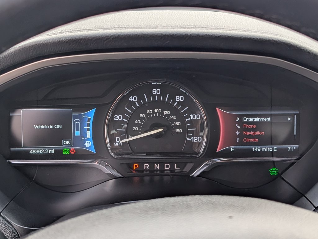 2016 Lincoln MKZ Hybrid - Photo 19