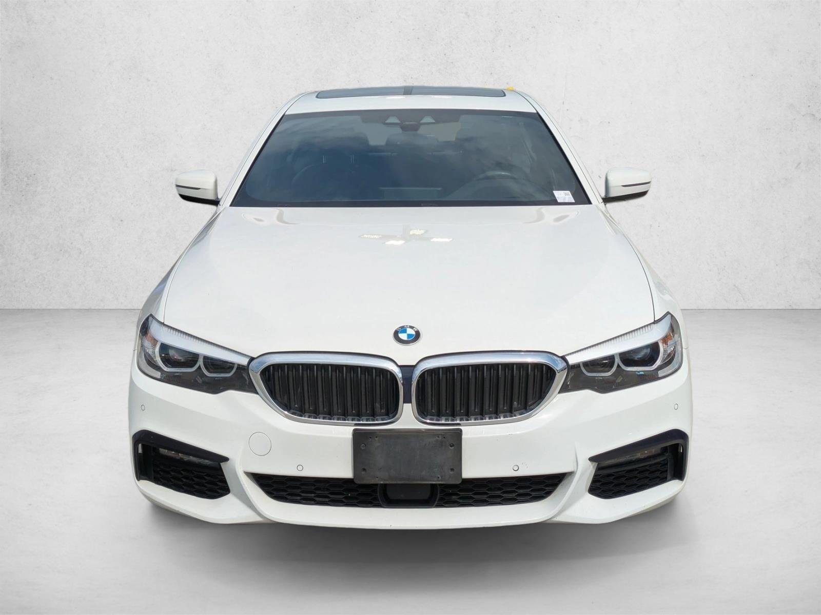 Used 2020 Alpine White BMW 540i xDrive image 2