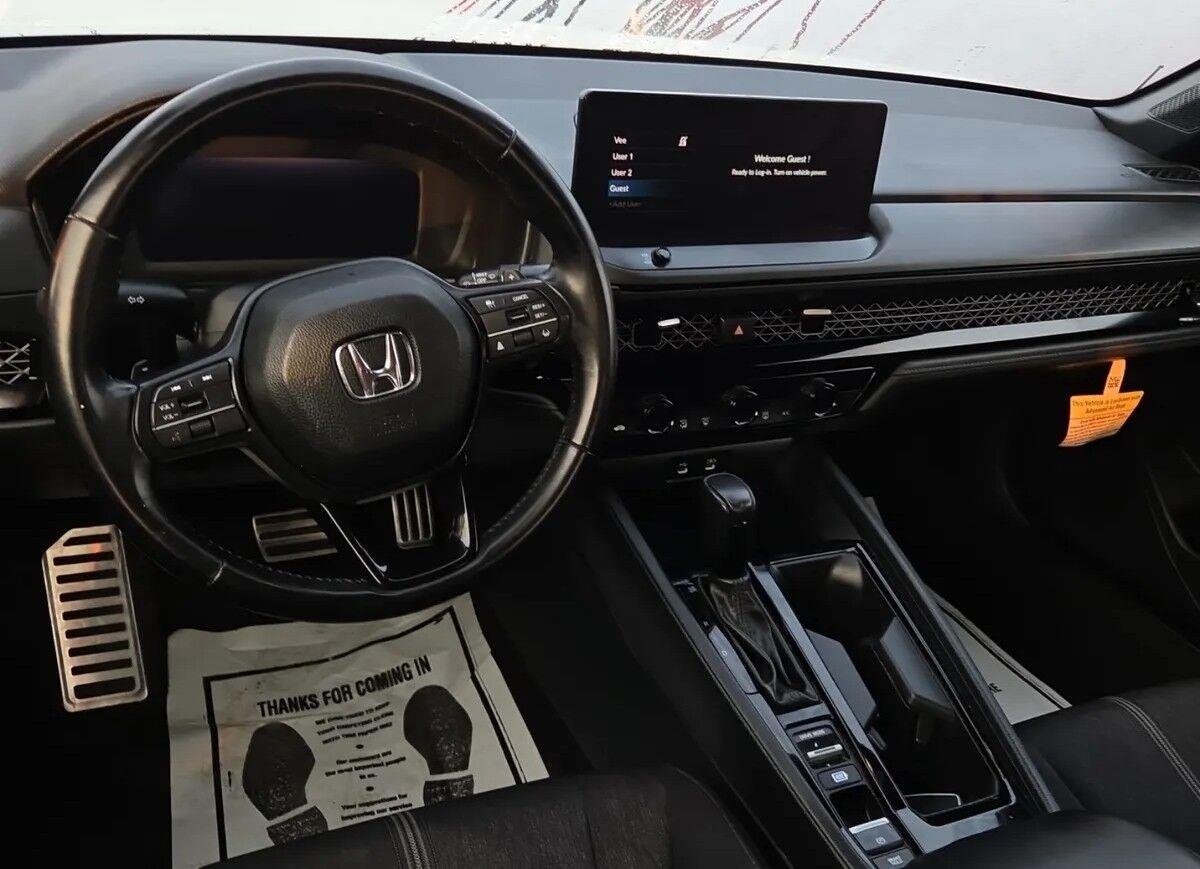 Used 2024 Platinum White Pearl Honda Sport image 4