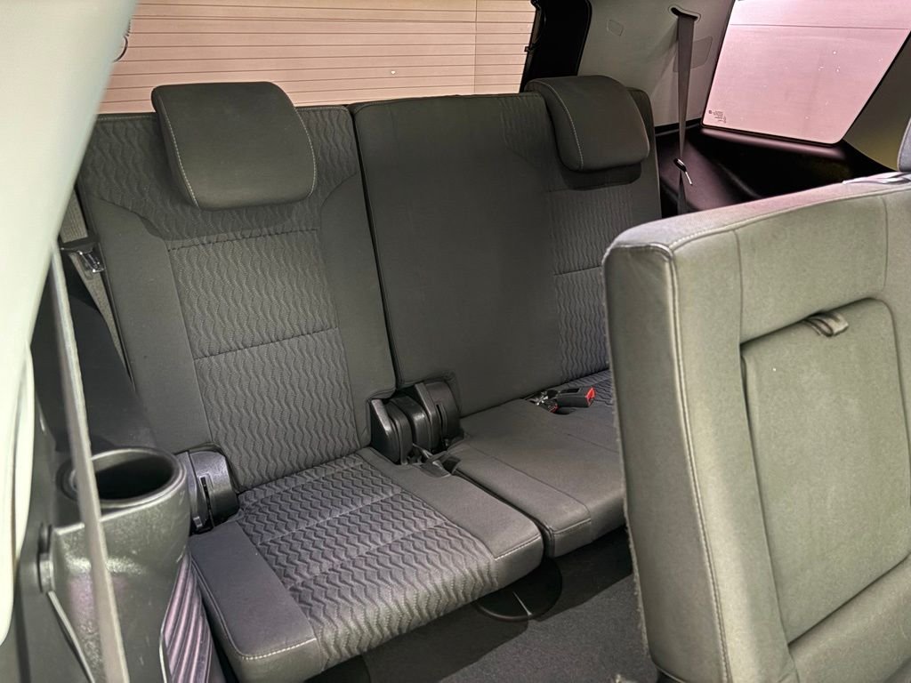 Used 2019 White GMC SLE image 45