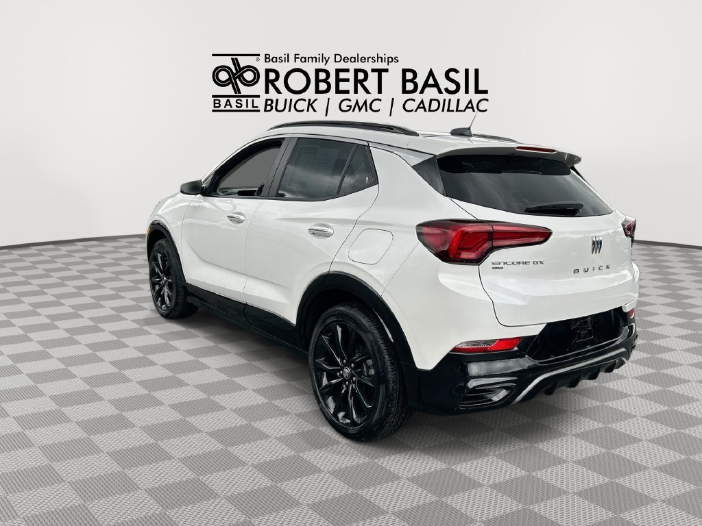 Used 2024 Off-white Buick Sport Touring image 6