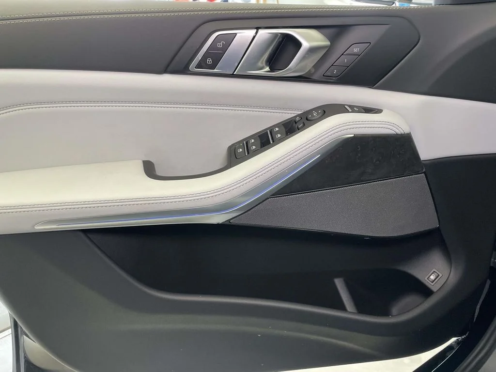 New 2026 Black BMW xDrive50e image 29