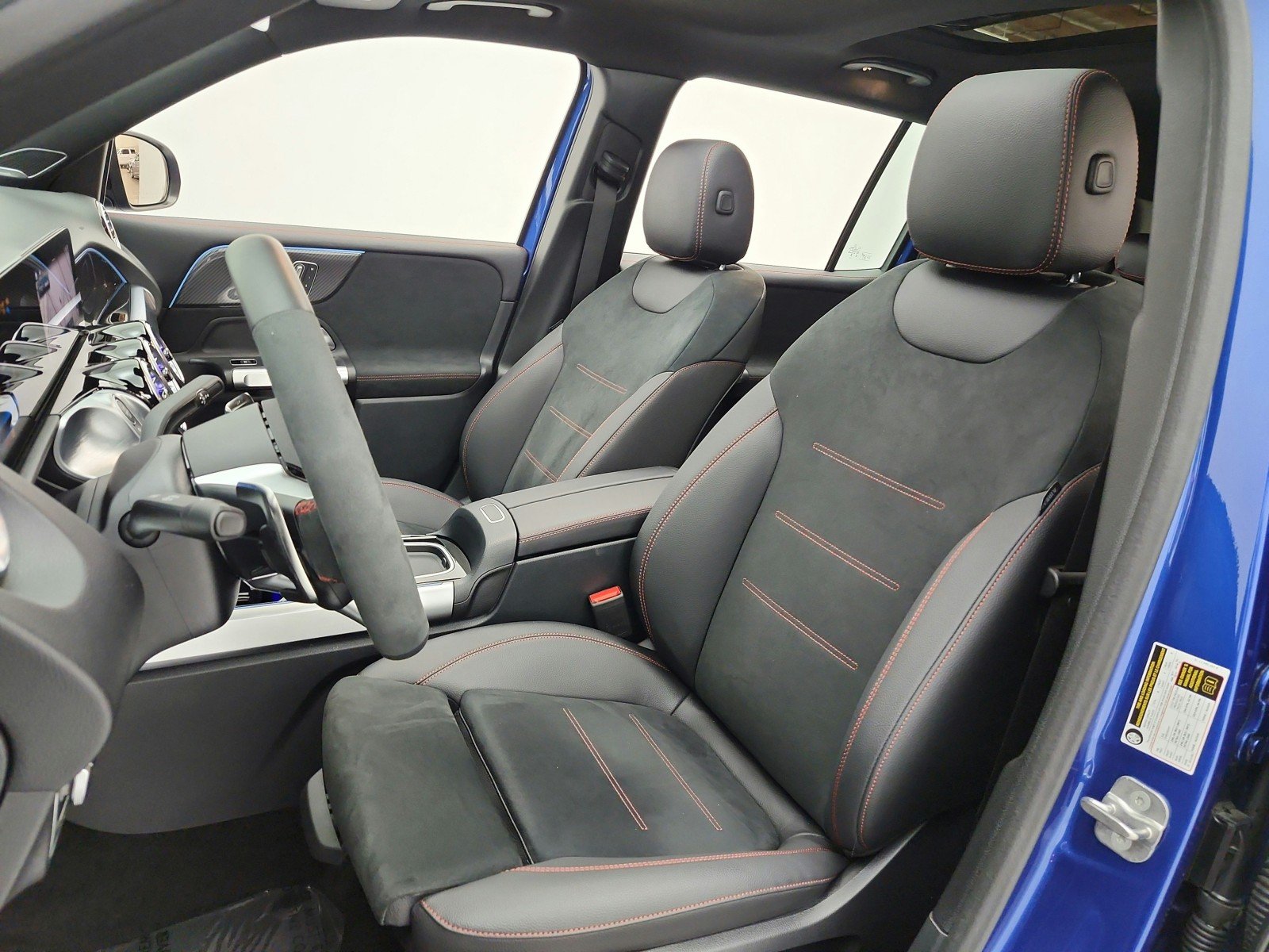 Used 2025 Starling Blue Metallic Mercedes-Benz AMG® GLB 35 4MATIC SUV image 10