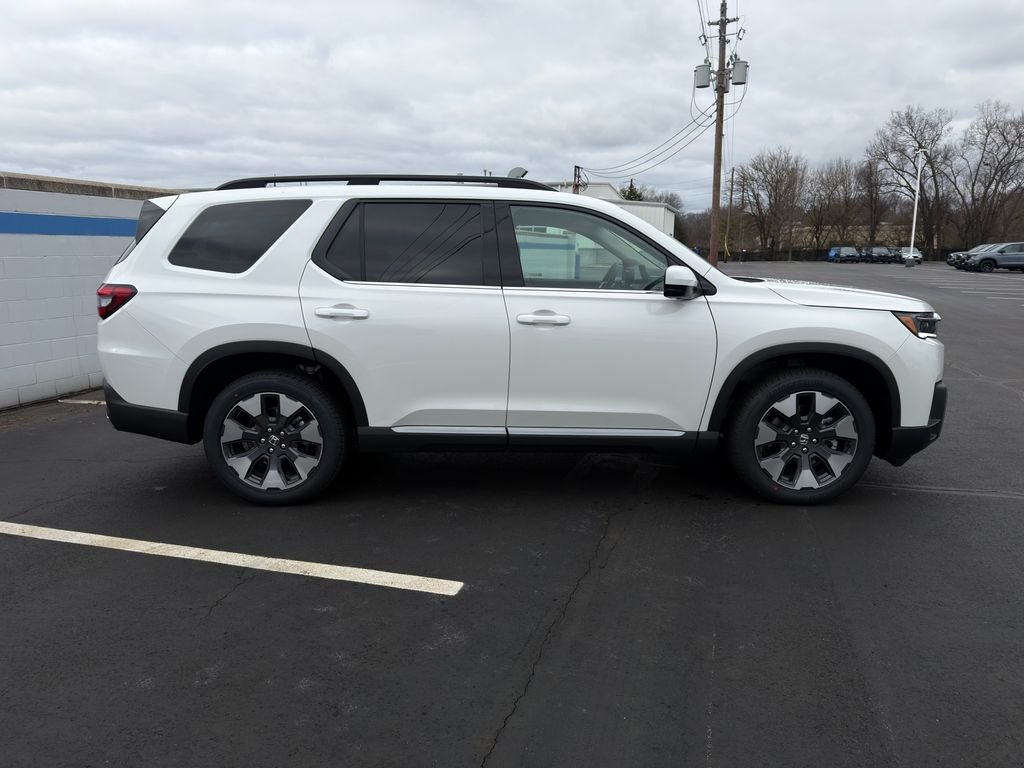 New 2026 Platinum White Pearl Honda Touring image 6