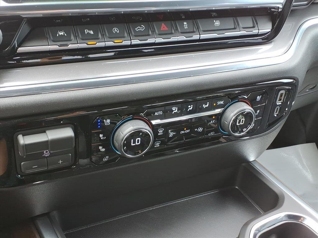 2026 Chevrolet Silverado 1500 High Country - Photo 16