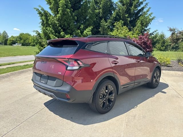 Used 2025 Red Kia X-Line image 6