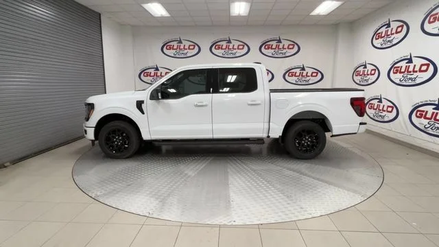 New 2026 Oxford White Ford XLT image 8