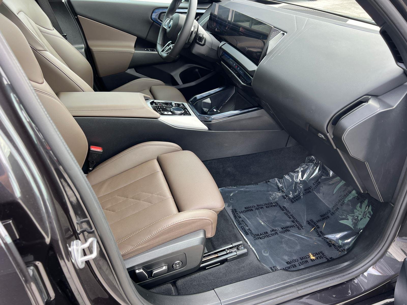 Used 2025 GRAY BMW 30 xDrive image 13