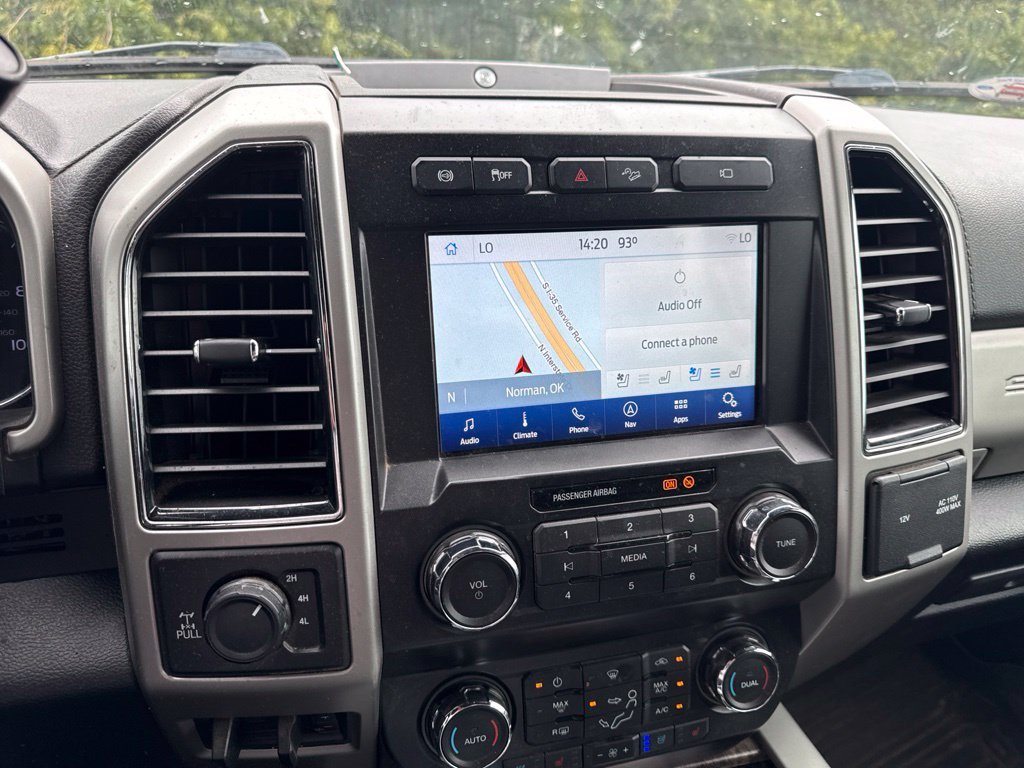 Used 2019 White Ford Lariat image 8