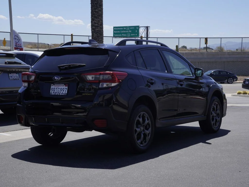 Used 2022  Subaru Sport image 3