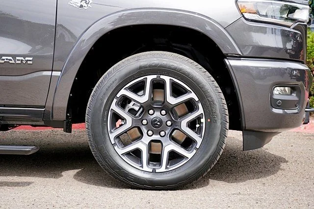 New 2026 Granite Crystal Metallic Clear-Coat Exterior Paint RAM Laramie image 8